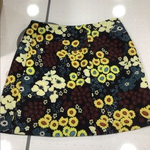 Flower pattern skirt for woman